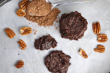 Cookies sans farine avocat-cacao